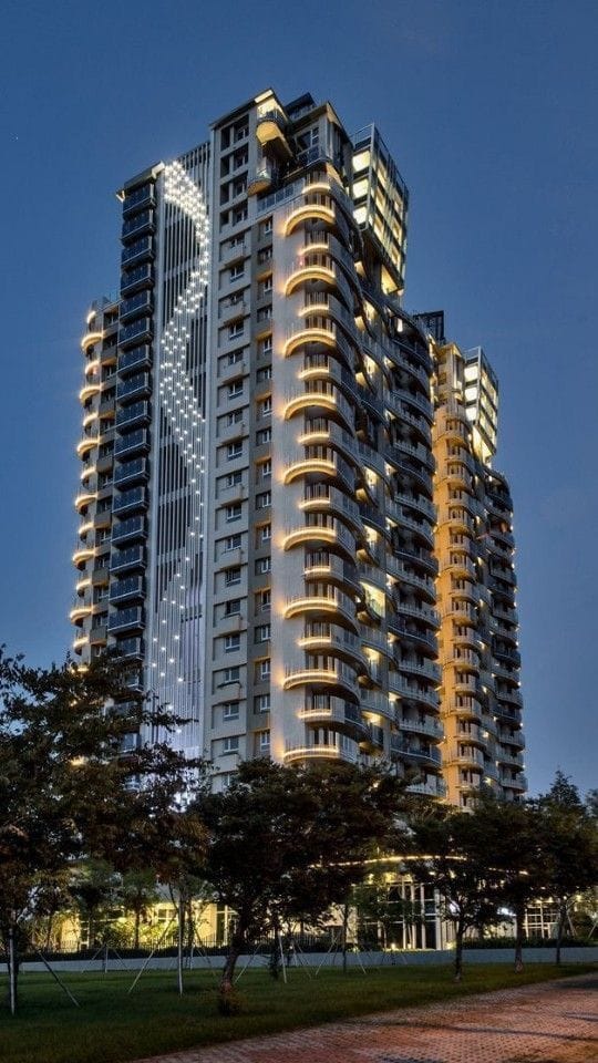 WhatsApp Image 2025-12-03 at 00.02.57_1438d81f